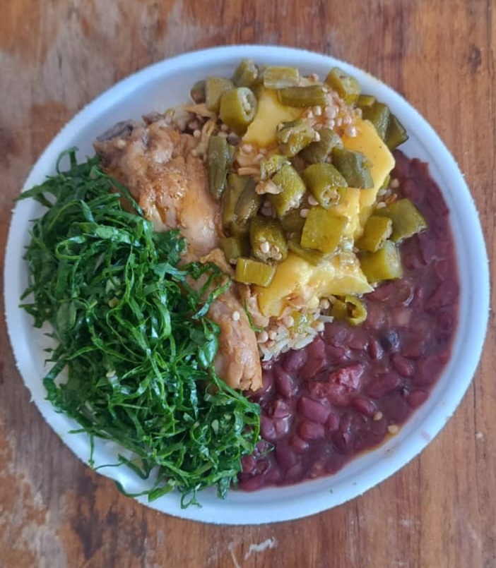 FRANGO ENSOPADO DA VOVÓ